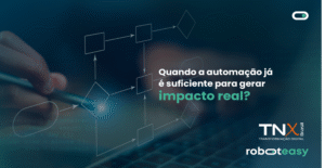 ilustração digital caneta marcando itens em tela de computador